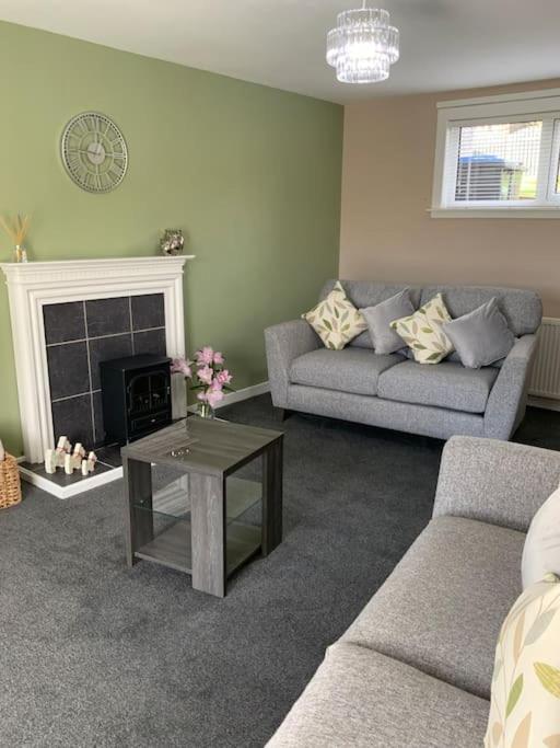 From Home, 3 Bedroom House In Holiday home *